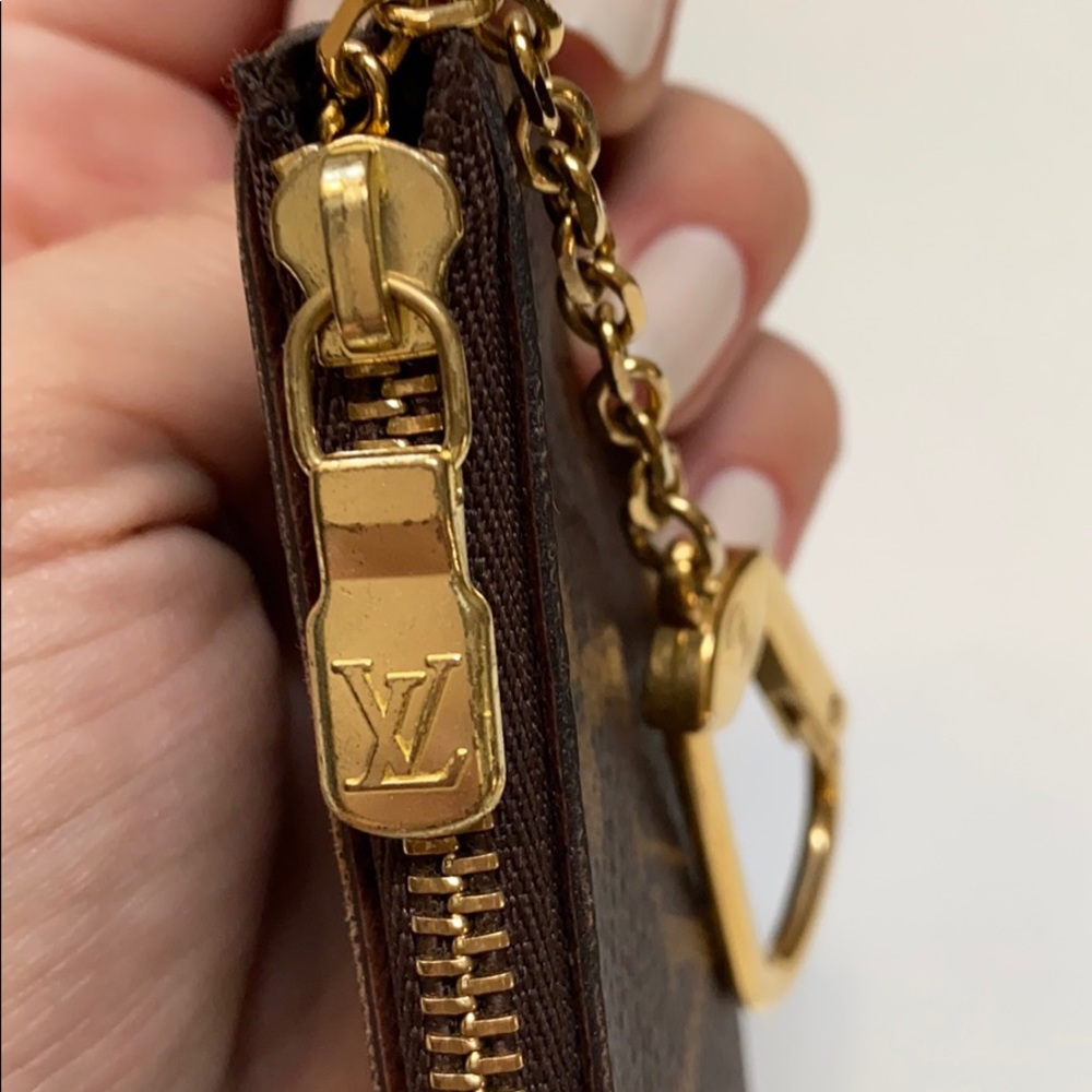 ❌Authentic Louis Vuitton Monogram Key Pouch Cles - Picture 7 of 11